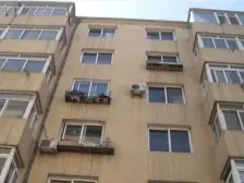 文体街夜市门头,位置在主街,近地铁和夜市