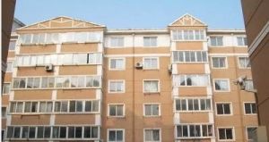 黄浦路沿线,南北通透大两室,中间楼层精装修采光好