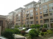 南北通透两室位置好一楼,开好门头了,目前正在营业中