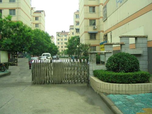 小区相关图