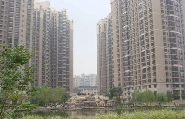 小区相关图
