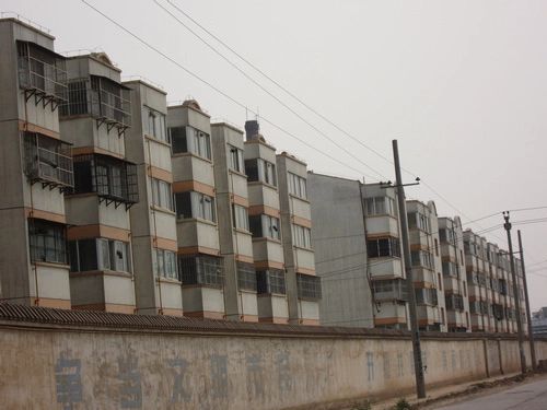 开拓龙腾苑实景图