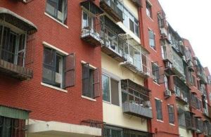 羊肉胡同120号院低楼层南北通透两居诚意出售