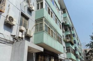 管厂宿舍2室1厅南北