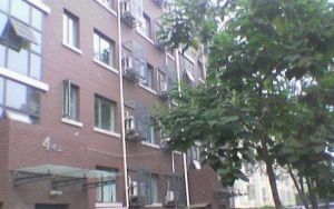 五道口精装修两居南北通透带客厅不临街