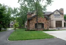 【望海花园】| 位于秦皇岛市山海关开发区望海花园1-4-11号、1-4-12号不动产