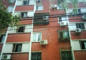 海淀北三环中楼层低总价两居室南向无遮挡小区正在改造中