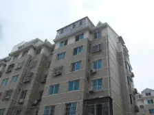 房子是平地二楼,南北通透户型,价格可议