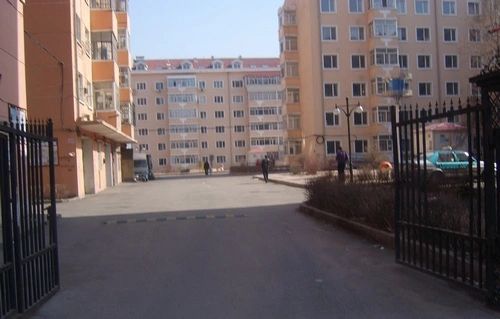  �ֻ�С��2��1��1���ϱ�����1100.00Ԫ/�³��� 