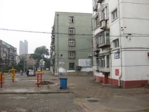 风东里步梯房3室南北朝向2层老本