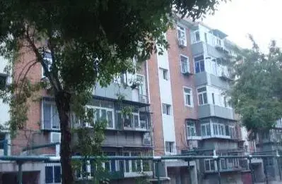 南卫里实景图