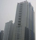 距离勒泰商城465米乐汇城1.1公里两大商城都是吃喝玩.