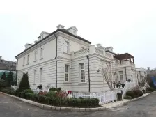 精装修保持好,三居室采光充足,视野开阔