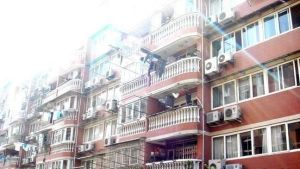 南建公寓3室2厅东南