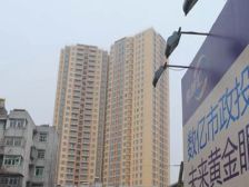 三里街地铁口电梯房,朝南无遮挡,采光刺眼!出行便利