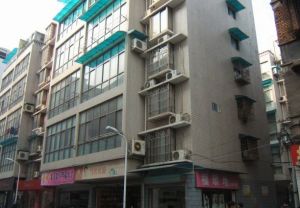 五一广场,地铁口小2房,新装修,拎包入住