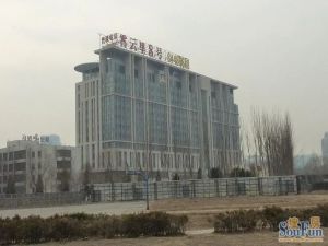 霄云里8号1室0厅东北