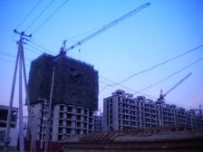 西南五环外 近长阳地铁站 洋房首开熙悦山熹园1号院4室2厅