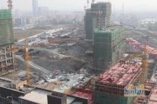 米兰 实际面积大 阳光房已经做好 有4个车位 地下室