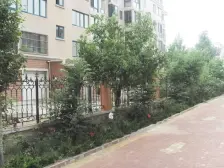 开发区早市旁,居家装修,2室+小棚,诚售~