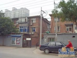 少管所宿舍中间楼层电梯房业主急售 价格可谈看房方便