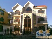 怡和佳苑,东打头,南北通透,客厅带窗,车库上一楼