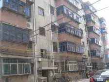 顶层复式,业主急售,价格可议。