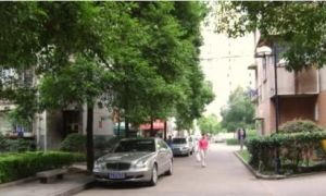 地铁口锦泰广场电梯房精装修万家丽商圈诚心卖