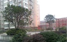 近地铁临主路精装大三房采光好停车方便适合陪读