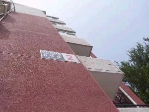楼龄2002年!精装!集中供暖!满五年唯一商品房!总监推荐!
