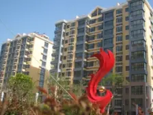 魁玉花园 中间位置 带车位 小棚 精装 地暖