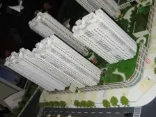 山海云天,封闭小区,精装带小院,采光好