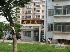 南北通透 顶加阁 双阳卧室 落地窗