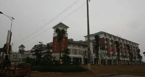 小区相关图