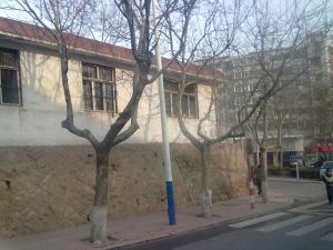 南通路 非顶楼 3室户型 生活方便 配套齐全