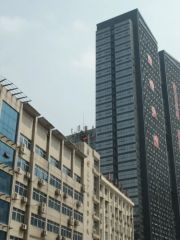壹号公馆面朝五一广场双地铁高层看江新装潢好赞