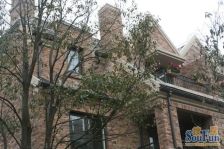 临港政府旁正棋山一号电梯好楼层 两室一厅 采光好