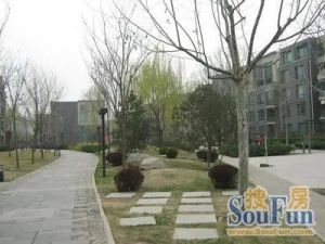 裕祺隆园不临街南北2居室精装修诚意出售
