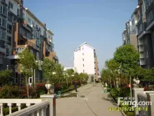 户型通透方正,全明的设计,诚心出售,电梯房,