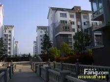 半岛蓝湾 电梯 2室 带大露台家具家电齐全