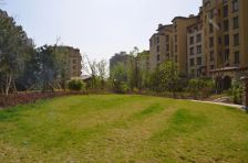 加州郡府小高层,公摊小,小三居户型。