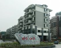 公园旁楼层采光五遮挡房主急卖