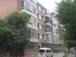 绿地乌兰 业主诚心出售 桥华国际蒙医院 三十九