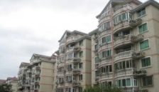 地段好生活便利交通发达合适的房子!!