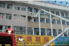 晓园大厦2室1厅东南