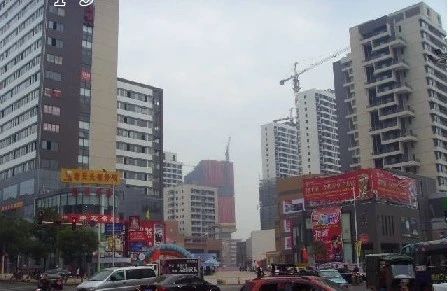 小区相关图