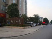 户型方正,无遮挡,带露台,电梯房