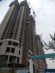 美景阁小区精装三室前排无遮挡河景房