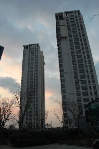  ���Ǻ�������2��1��1���ϱ�����2100.00Ԫ/�³��� 