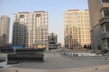 华发新城 5室3厅 南 北